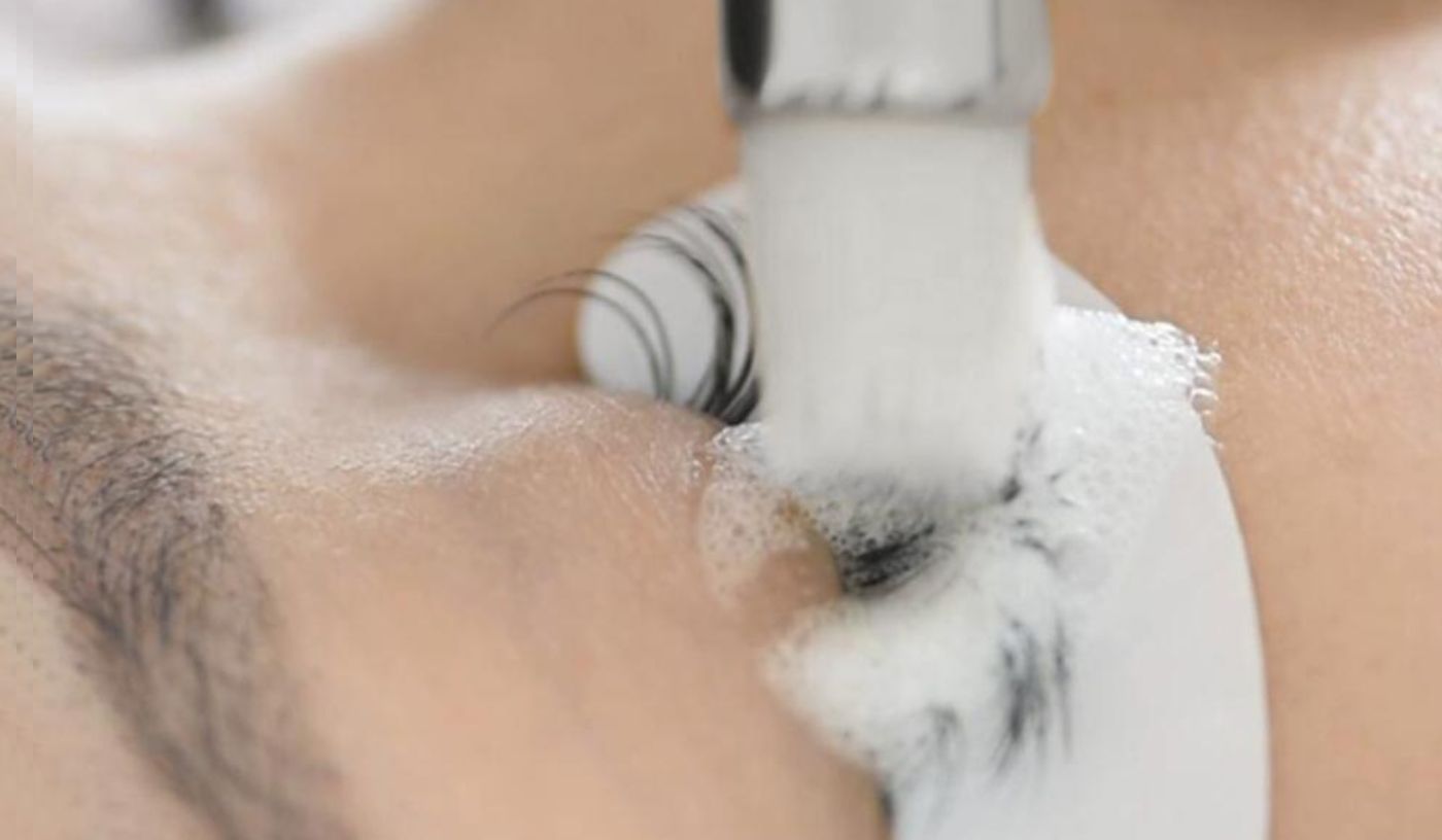 Lash Wash