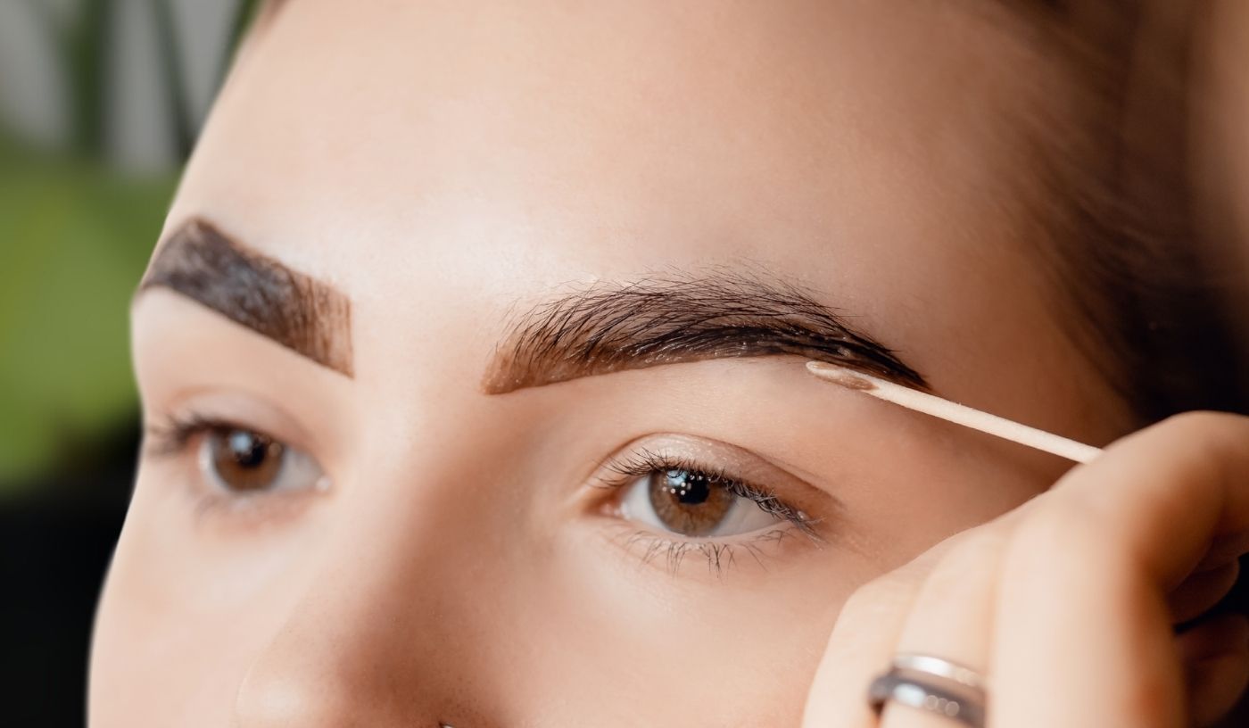 Brow Henna & Shape