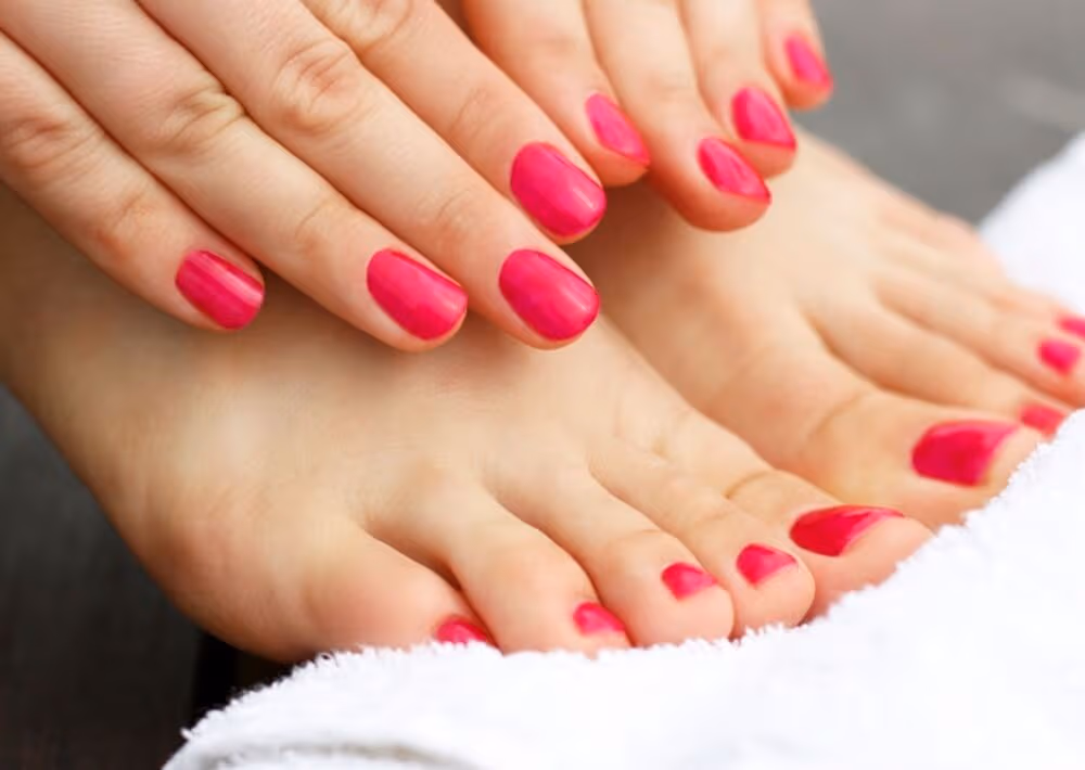 Manicure & Pedicure