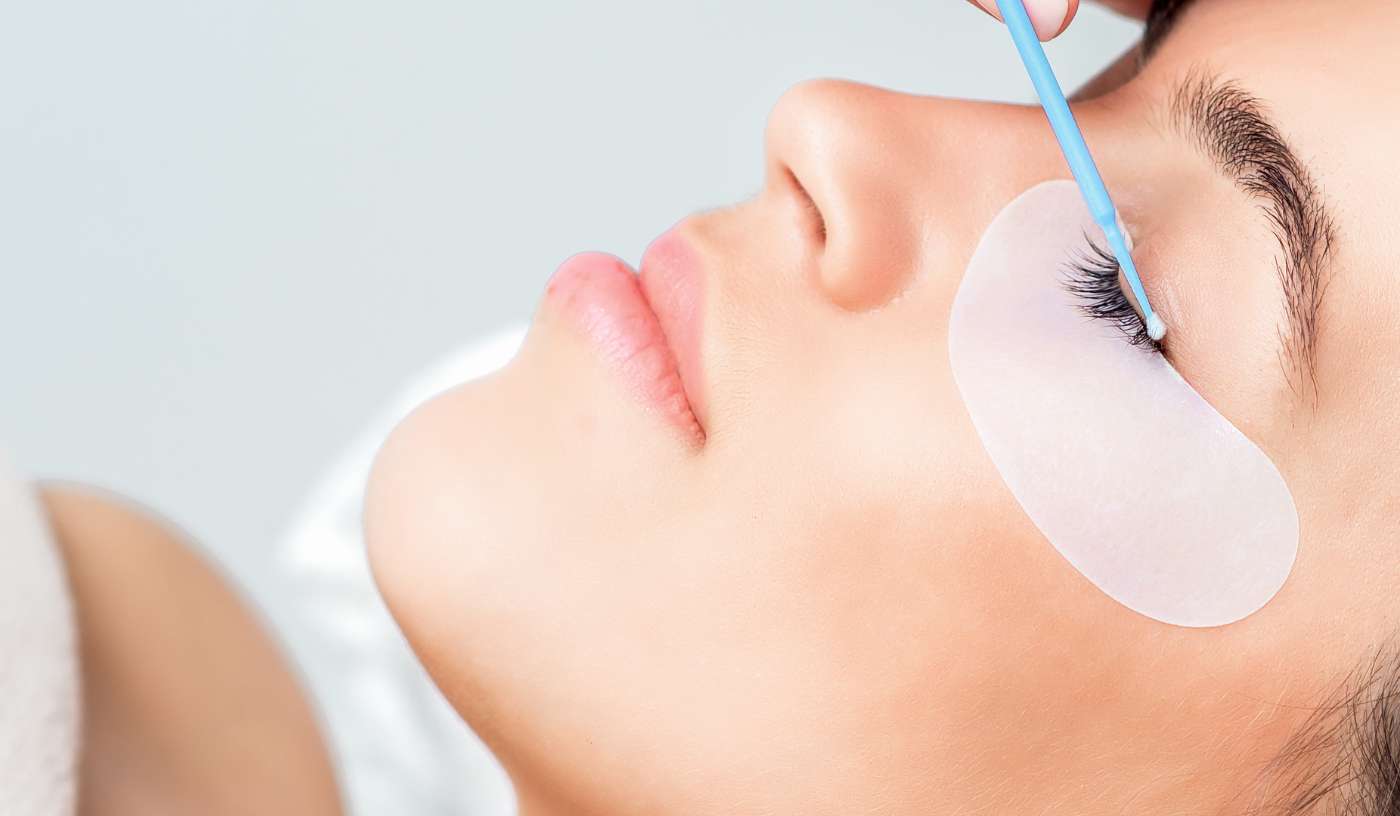 Lash Removal