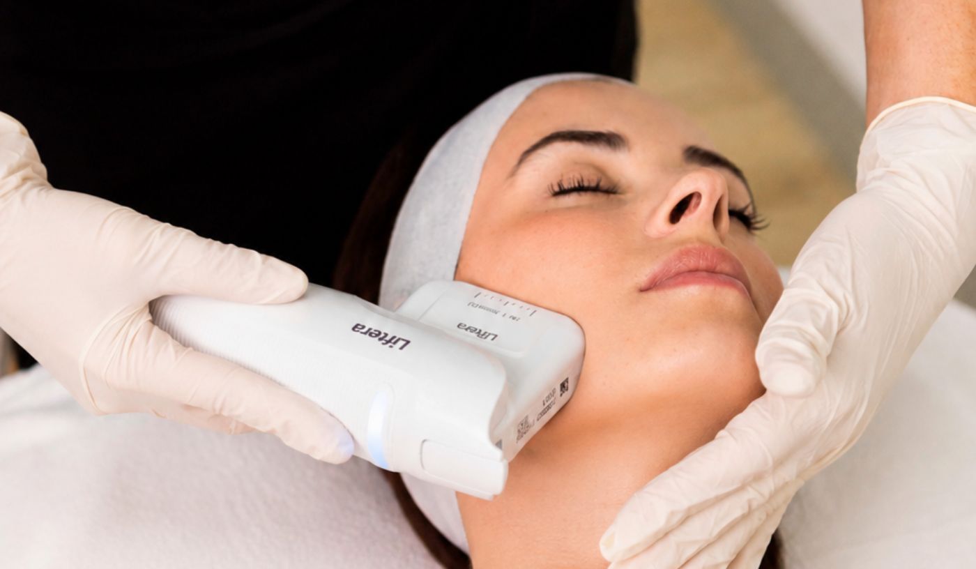HIFU Lower Face / Jowl Lift